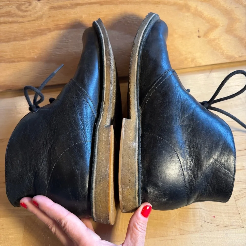 UGG Australia Leighton 10.5 chukka ankle boots soft leather grunge tie up 3275